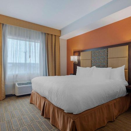 Best Western Plus Chateau Fort St. John Exterior foto