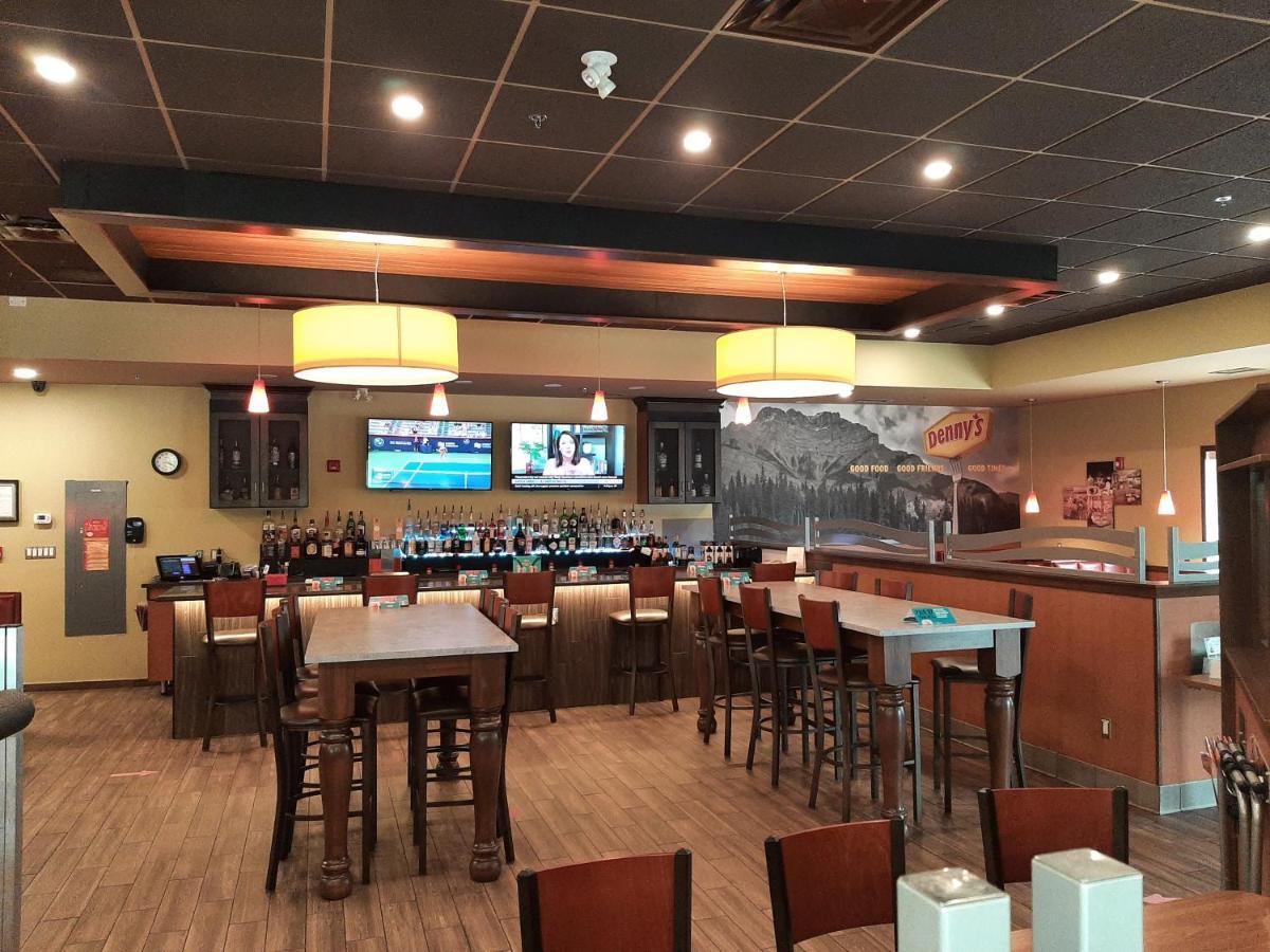 Best Western Plus Chateau Fort St. John Exterior foto