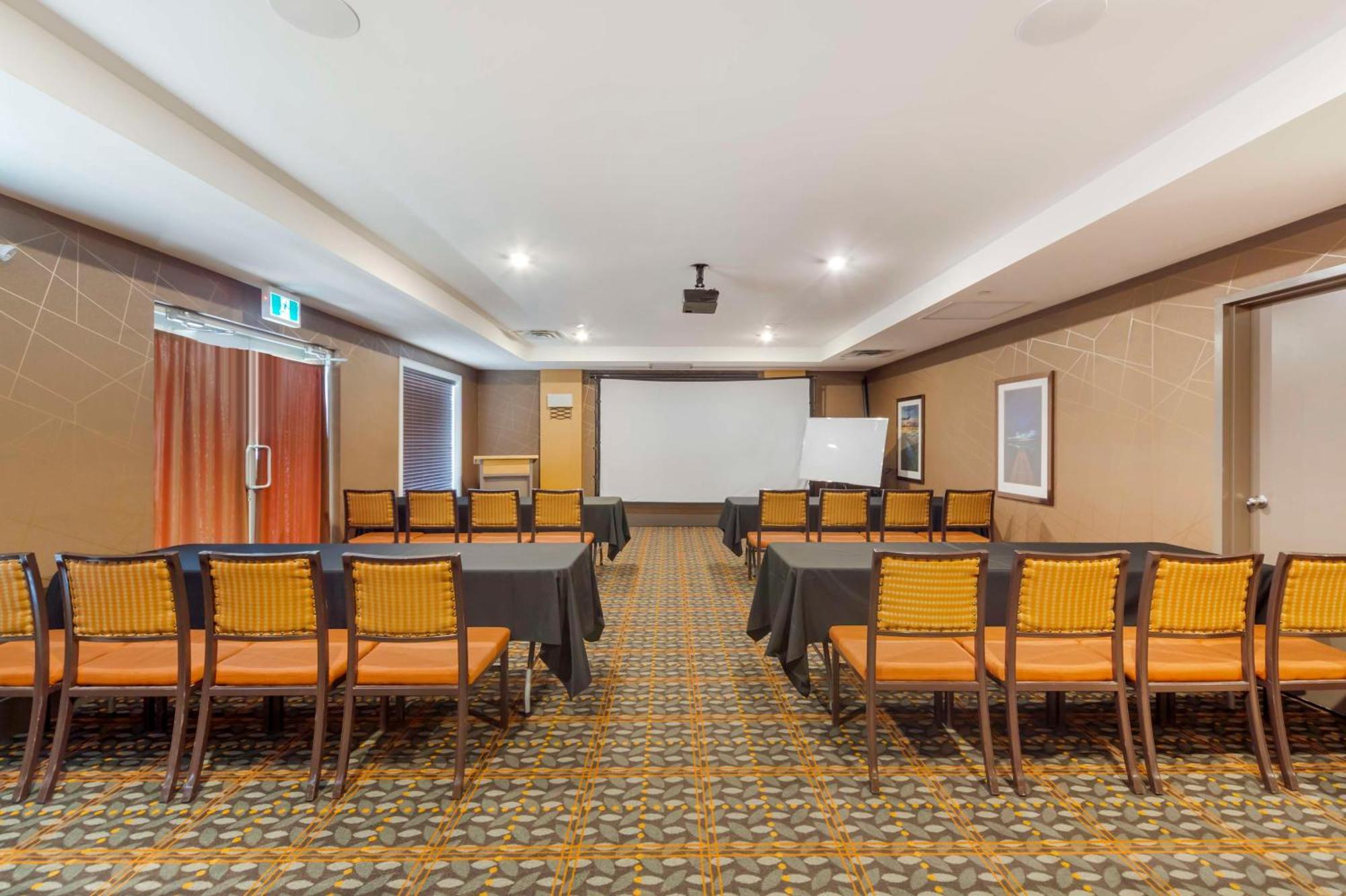 Best Western Plus Chateau Fort St. John Exterior foto