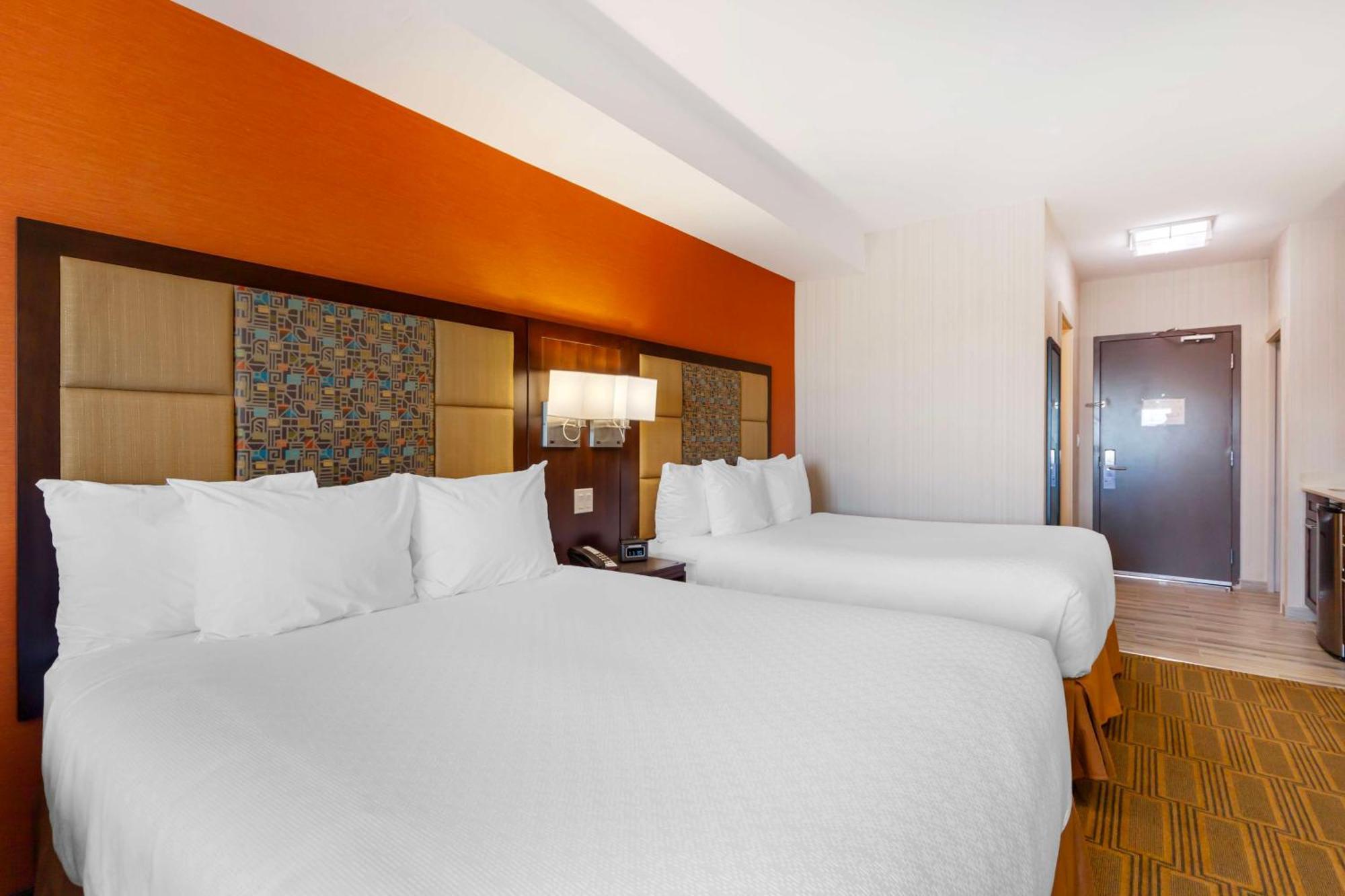 Best Western Plus Chateau Fort St. John Exterior foto