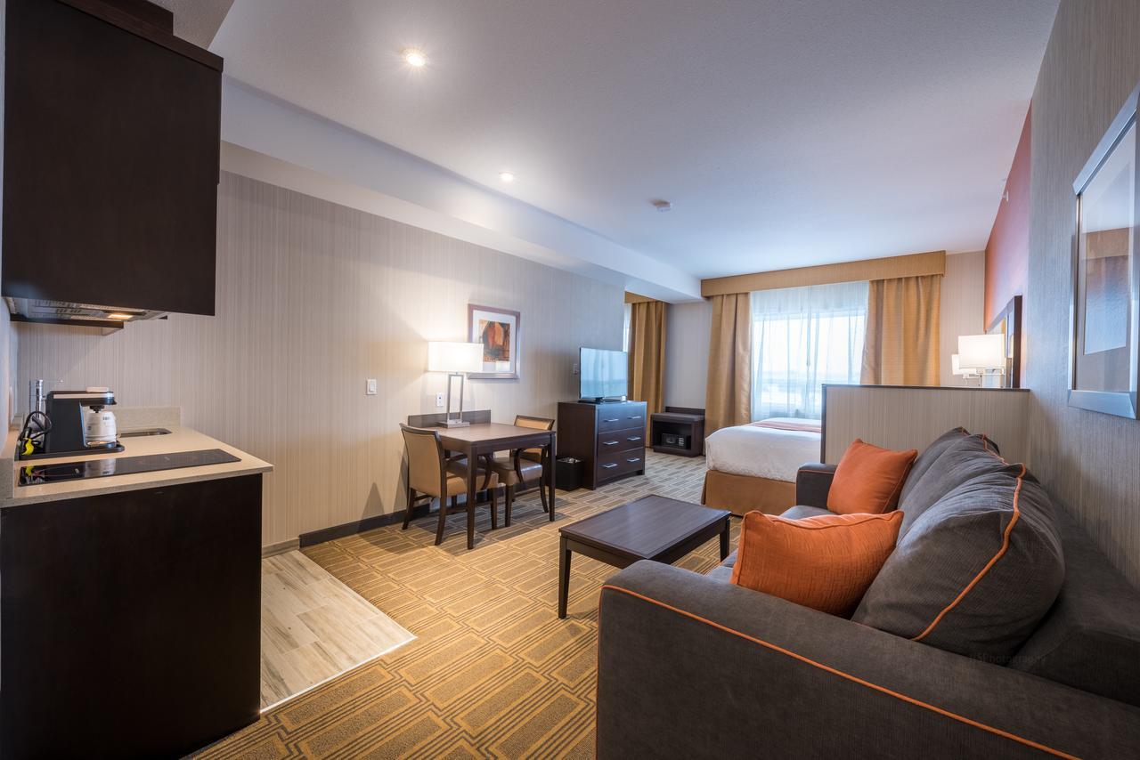 Best Western Plus Chateau Fort St. John Exterior foto