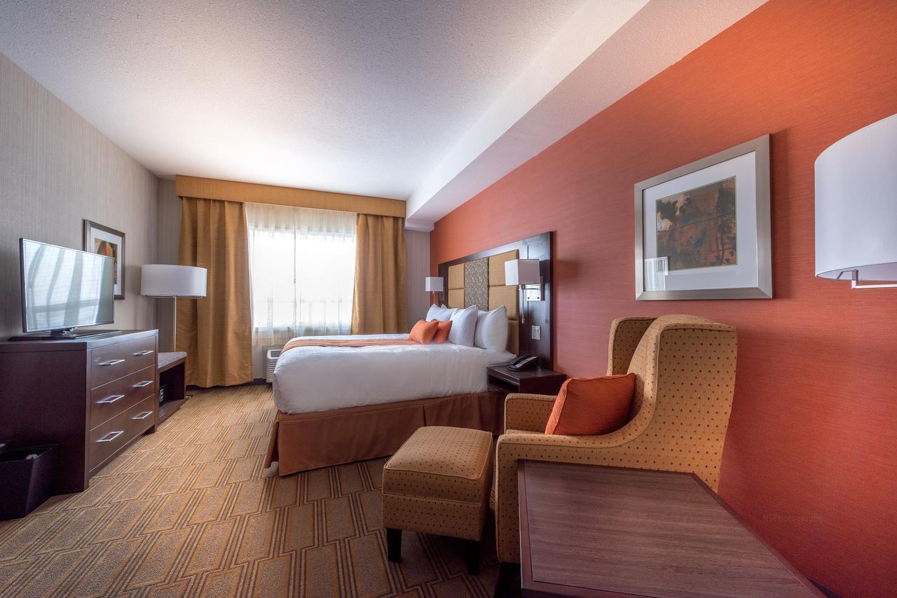 Best Western Plus Chateau Fort St. John Exterior foto